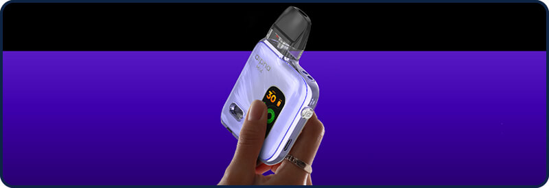 Le Kit Alpha Mix de Smoktech tenu en main