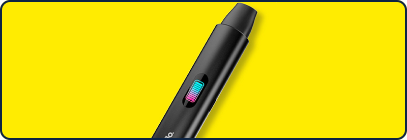 Gros plan sur la batterie Yello Solo et son &eacute;cran OLED